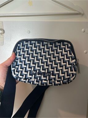 lululemon athletica Navy & White Geometric Belt Bag